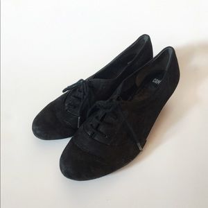 Camper Black Suede Low Heel Oxford